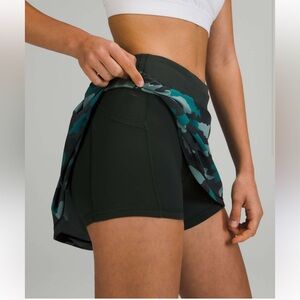 Lululemon camo skirt in great condition